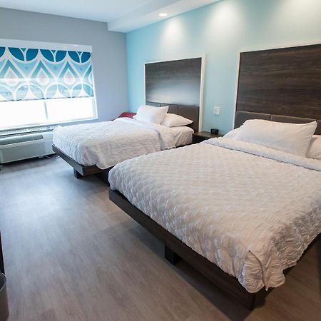 Отель Tru By Hilton Cedar Rapids Westdale Экстерьер фото