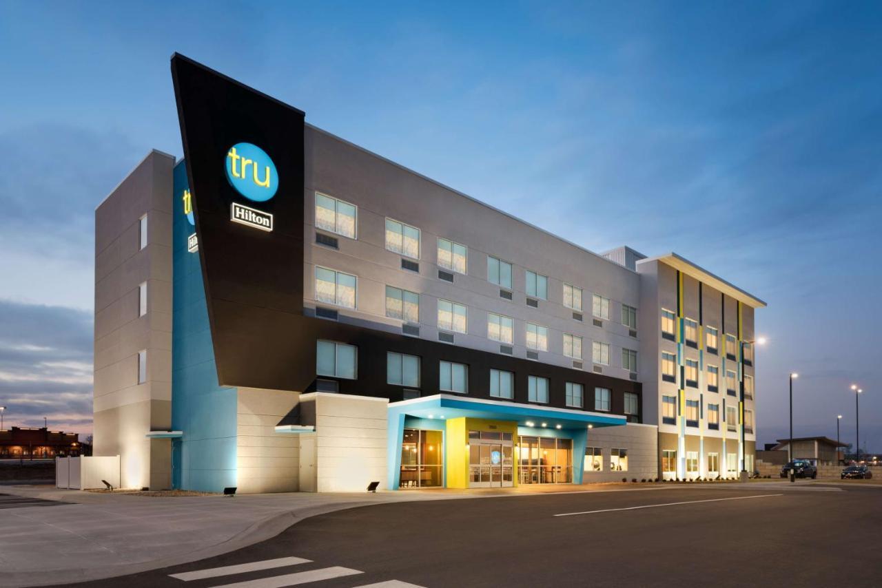 Отель Tru By Hilton Cedar Rapids Westdale Экстерьер фото
