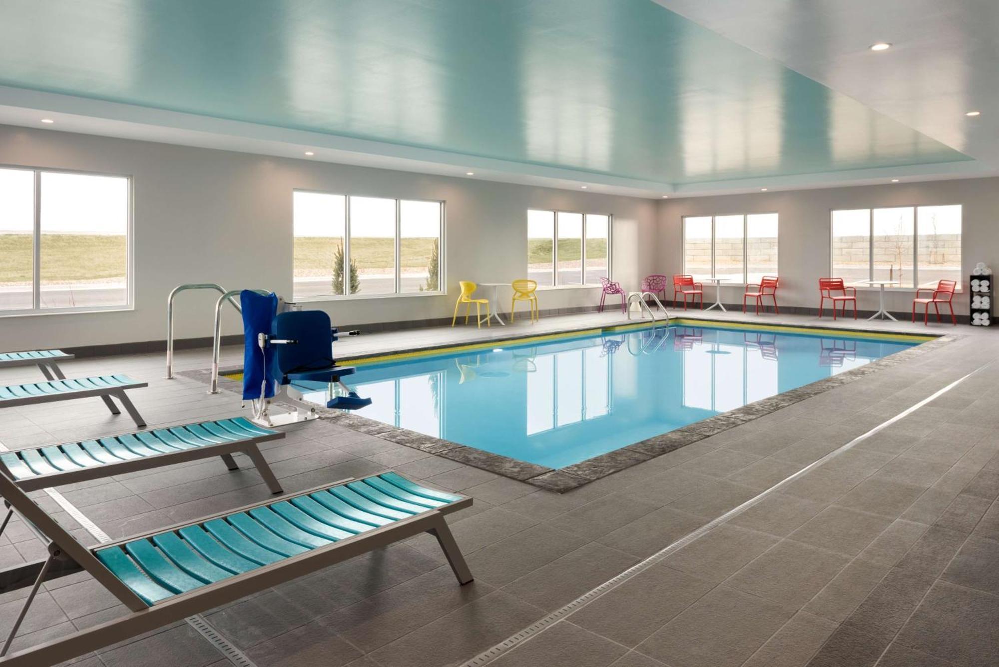 Отель Tru By Hilton Cedar Rapids Westdale Экстерьер фото